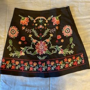 Floral detailed mini skirt- NEVER WORN